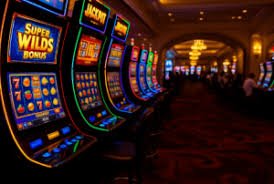 Live Casino Dealer ကတ်ဖွင့်နေသော တိုက်ရိုက်ထုတ်လွှင့်မှု